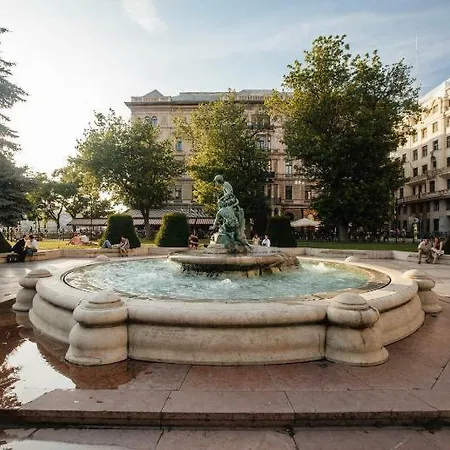 Apartment Vigado Square Panorama *