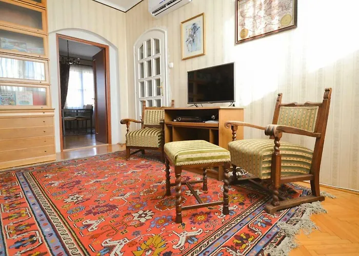 Vigado Square Panorama *