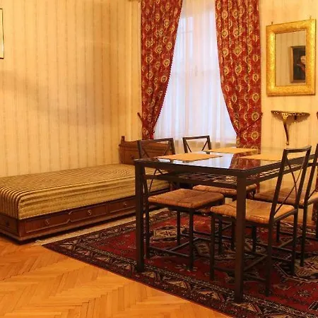 Vigado Square Panorama Apartman *