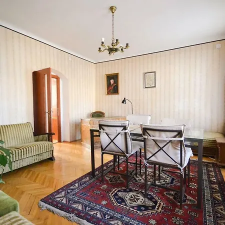 Vigado Square Panorama *